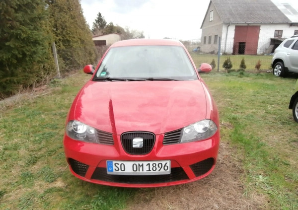 Seat Ibiza cena 7800 przebieg: 200000, rok produkcji 2006 z Gliwice małe 326